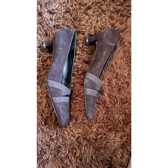 STUART WEITZMAN BROWN SUEDE KITTEN HEEL SHOES SIZE 8N - Picture 4 of 10